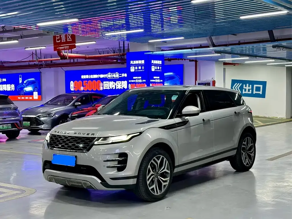 Land Rover Evoque — фото 1
