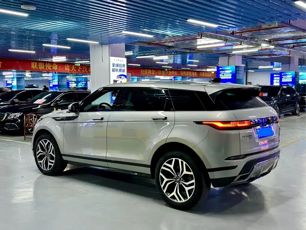 Land Rover Evoque — фото 10