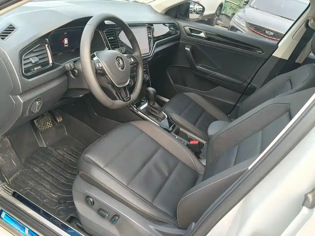 Volkswagen T-Roc 2022 из CN, фото 7