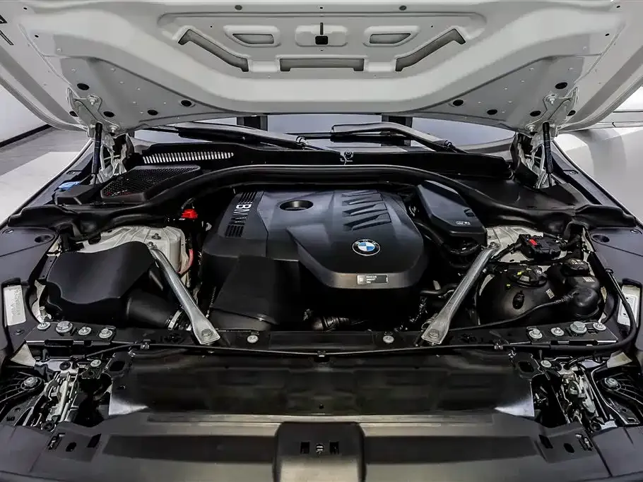 BMW 5 Series 2024 из CN, фото 2