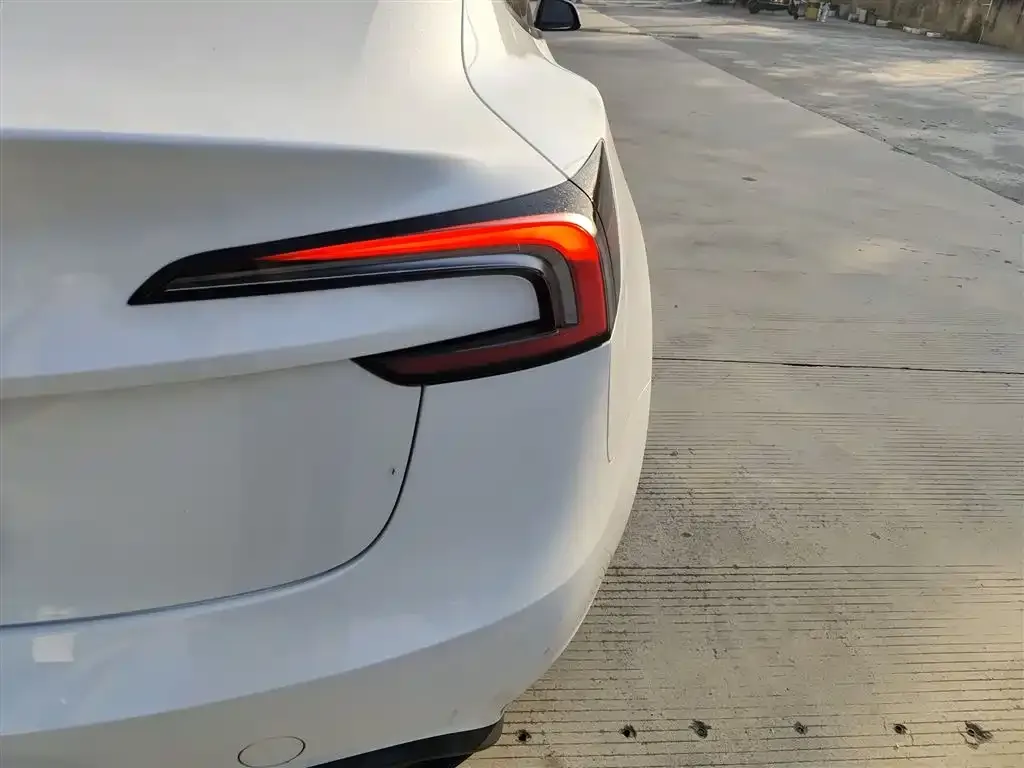 Tesla Model 3 2025 из CN, фото 3
