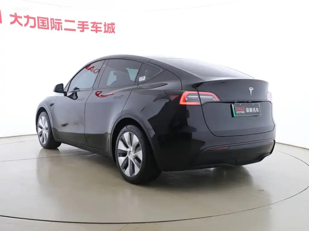 Tesla Model Y 2023 из CN, фото 3