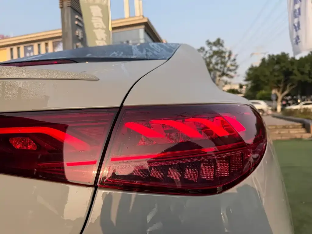 Mercedes-Benz EQE 2022 из CN, фото 3