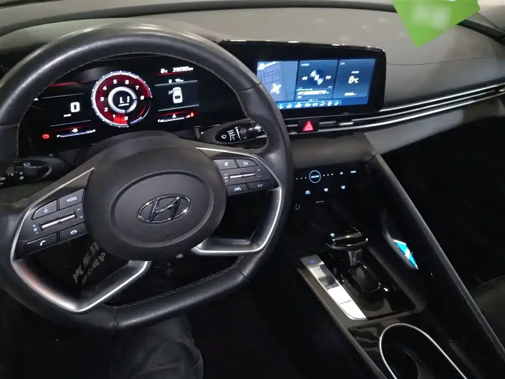 Hyundai Elantra 2022 из CN, фото 4