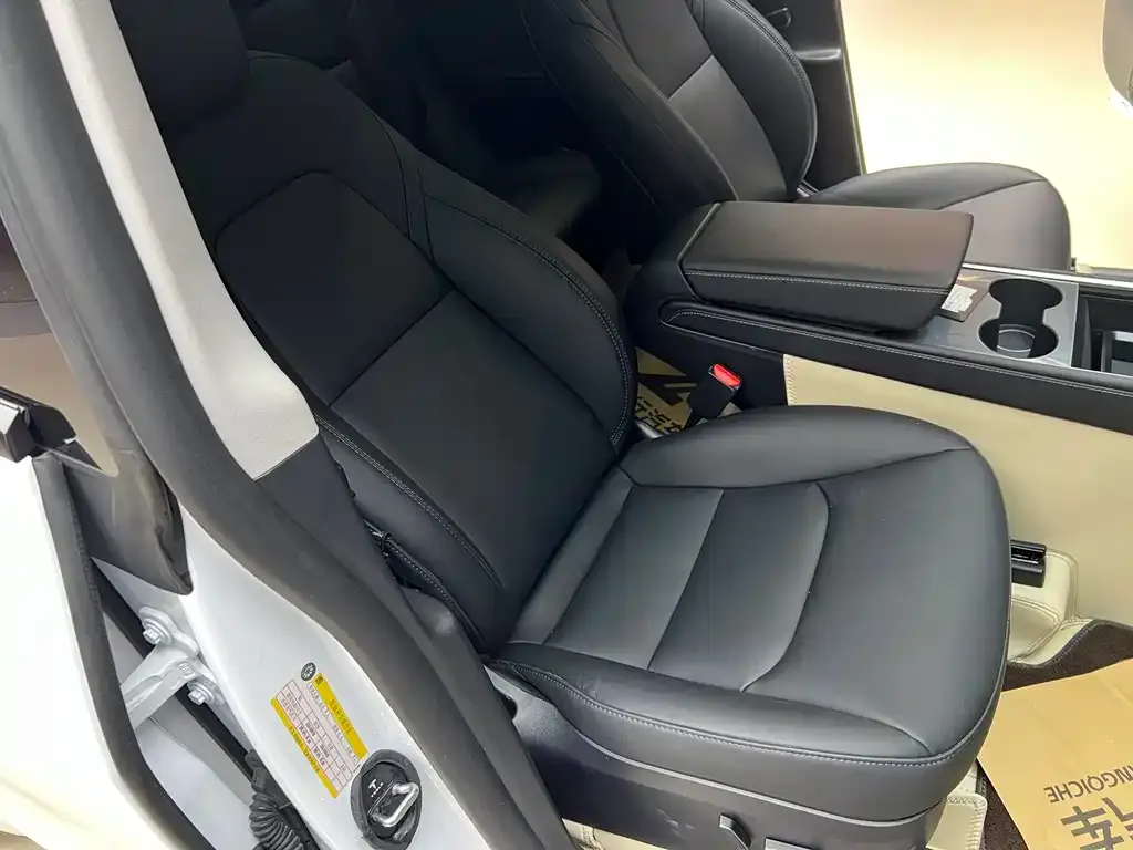 Tesla Model Y 2024 из CN, фото 3