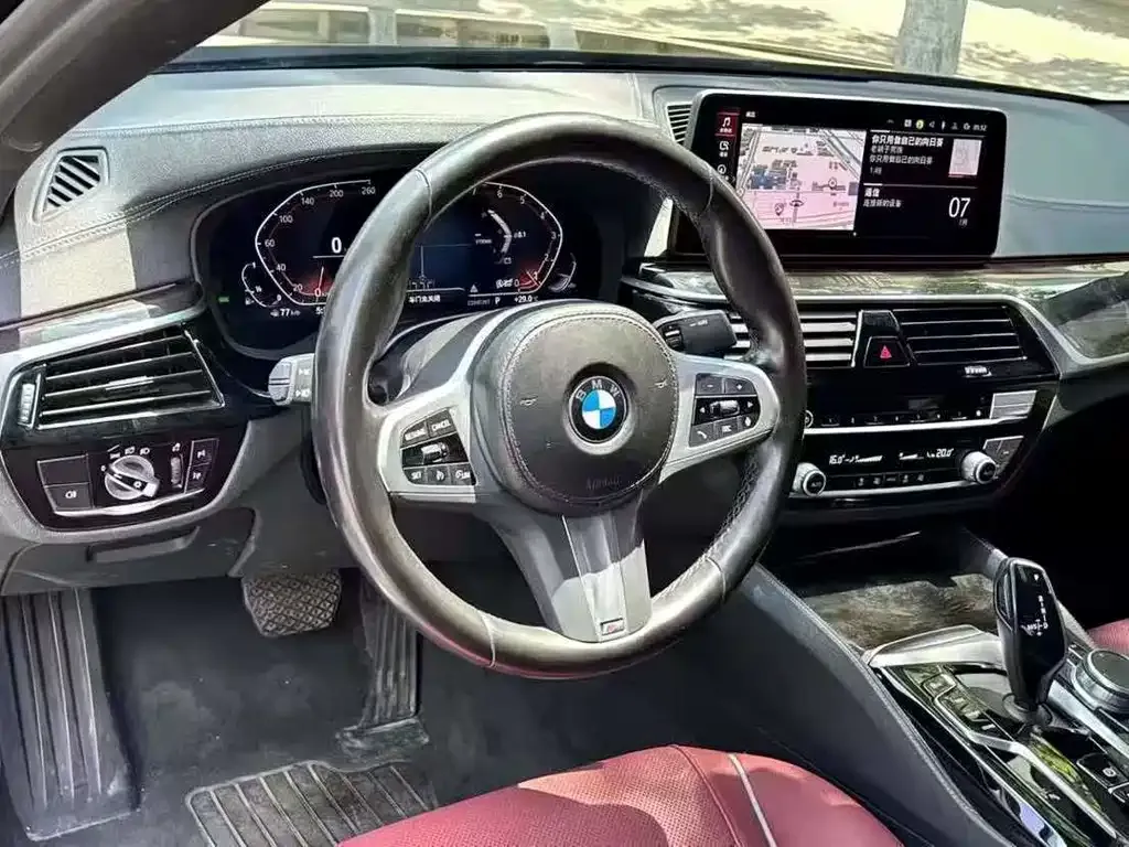 BMW 5 Series 2022 из CN, фото 3