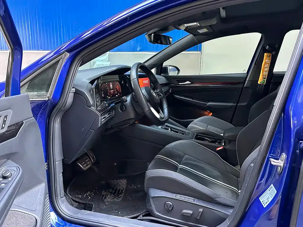 Volkswagen Golf 2021 из CN, фото 5
