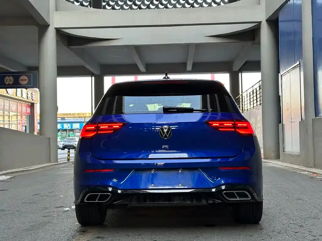 Volkswagen Golf 2021 из CN, фото 2
