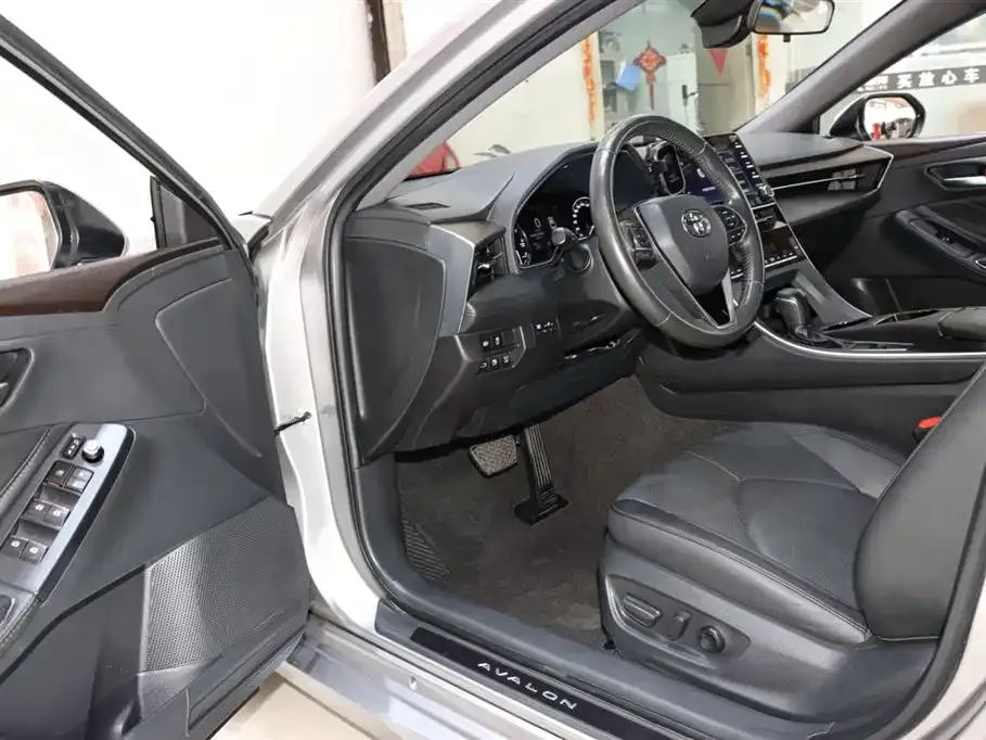 Toyota Avalon 2021 из CN, фото 9