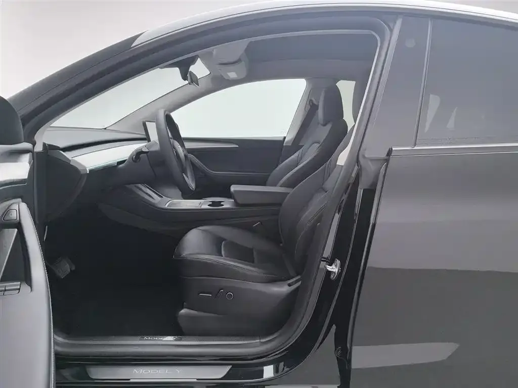 Tesla Model Y 2024 из CN, фото 10