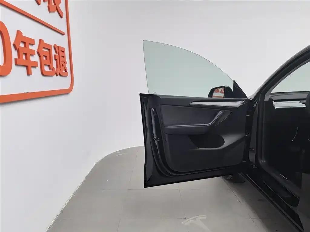 Tesla Model Y 2024 из CN, фото 7