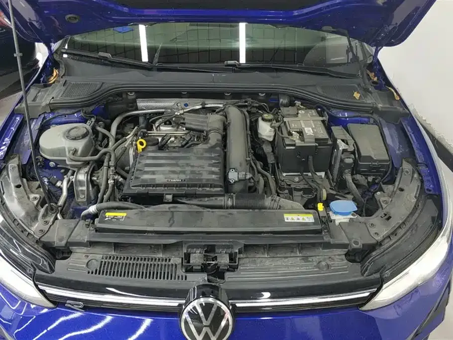 Volkswagen Golf 2023 из CN, фото 10