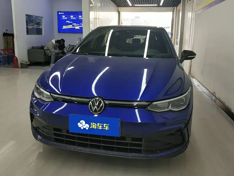 Volkswagen Golf 2023 из CN, фото 3
