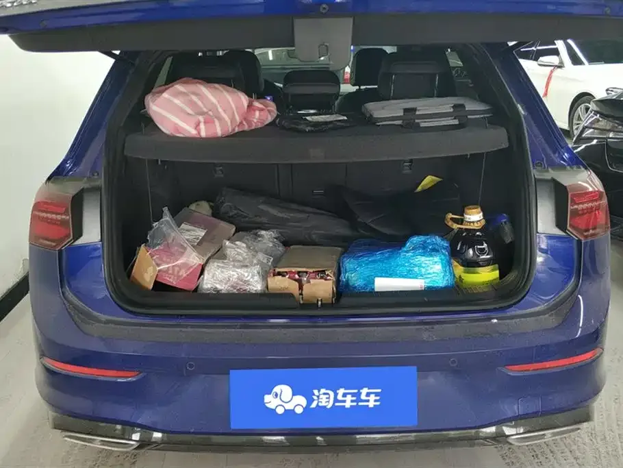 Volkswagen Golf 2023 из CN, фото 8