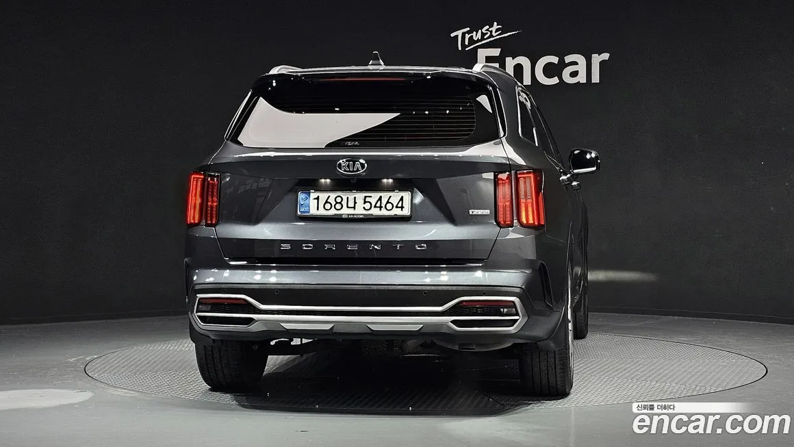 Kia Sorento — фото 5