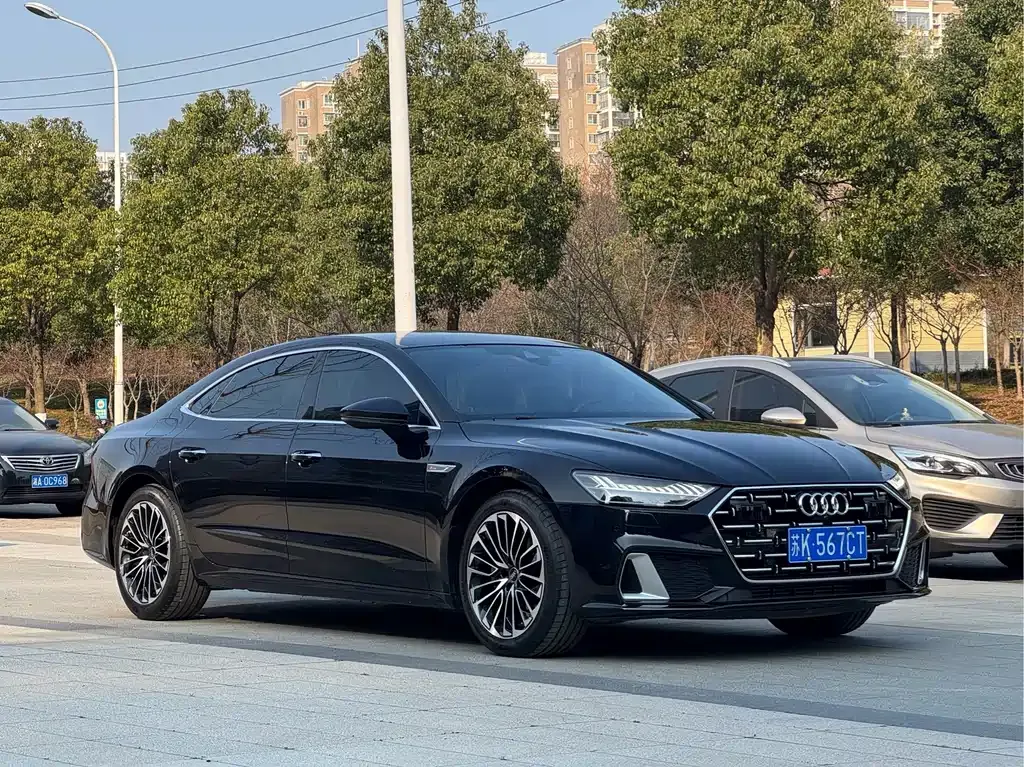 Audi A7L — фото 5