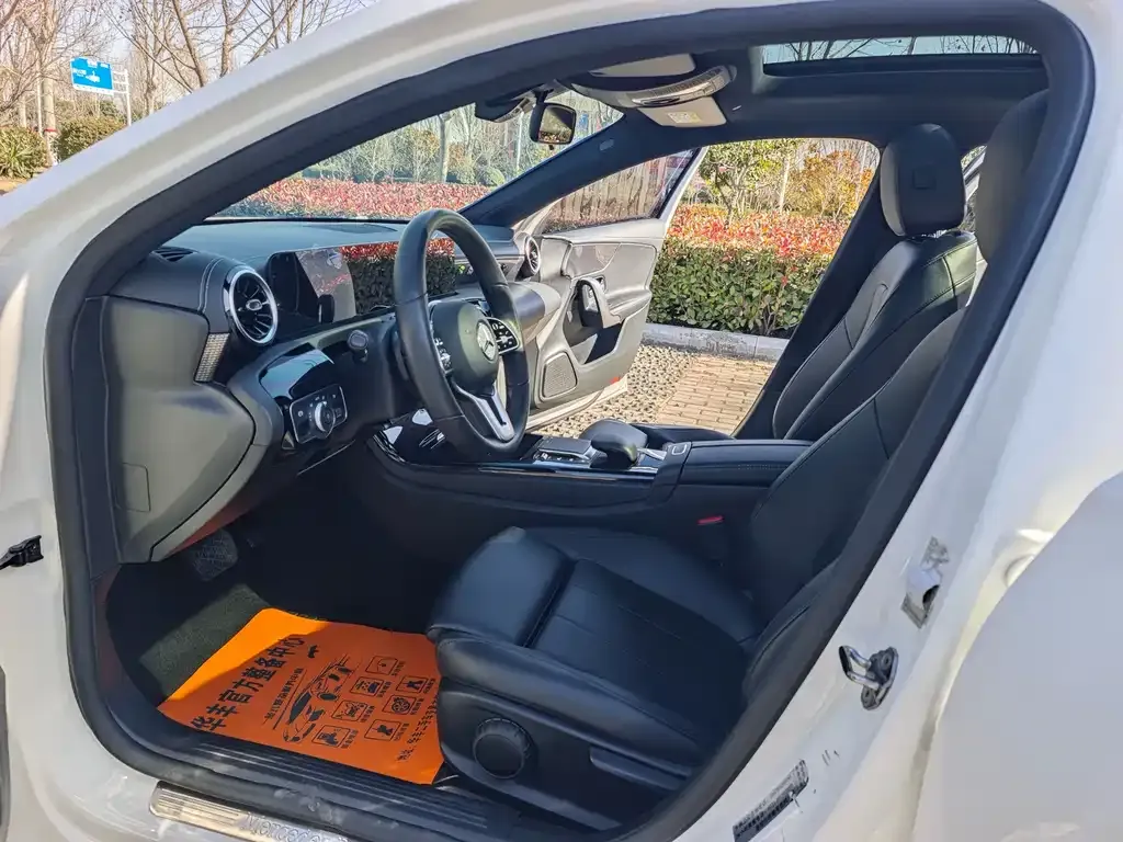 Mercedes-Benz A-Class 2021 из CN, фото 3