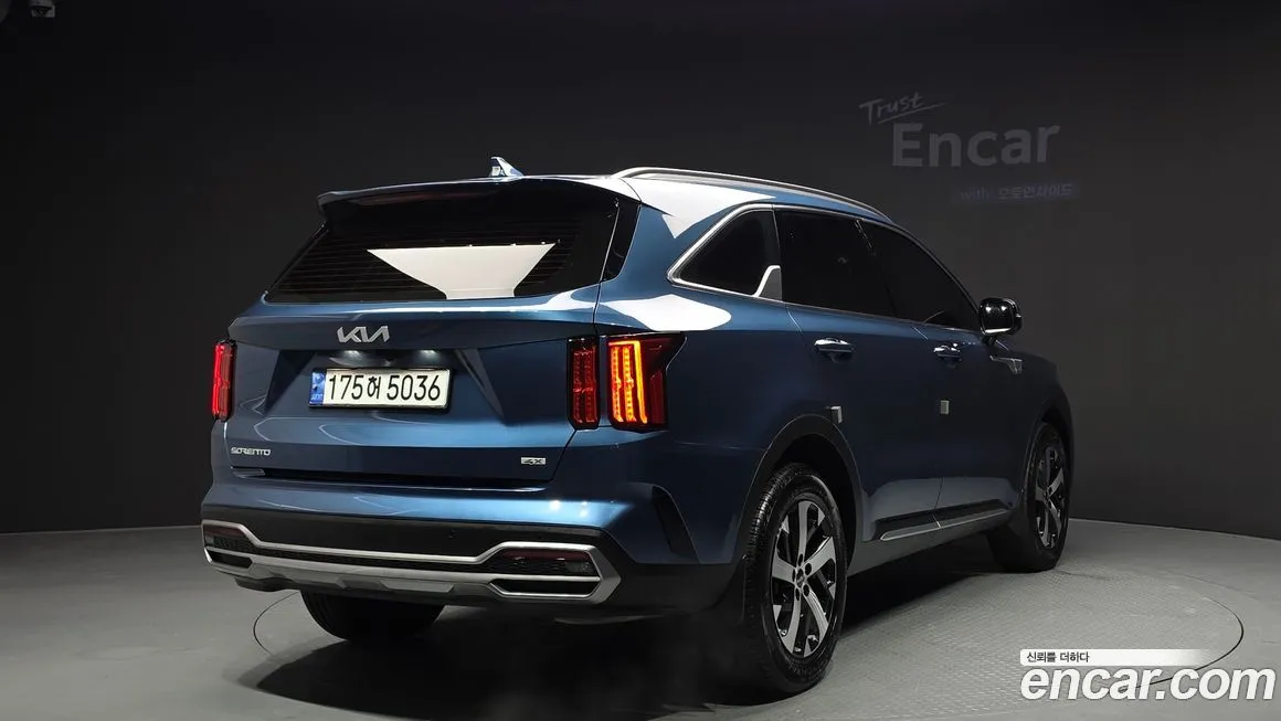 Kia Sorento — фото 3