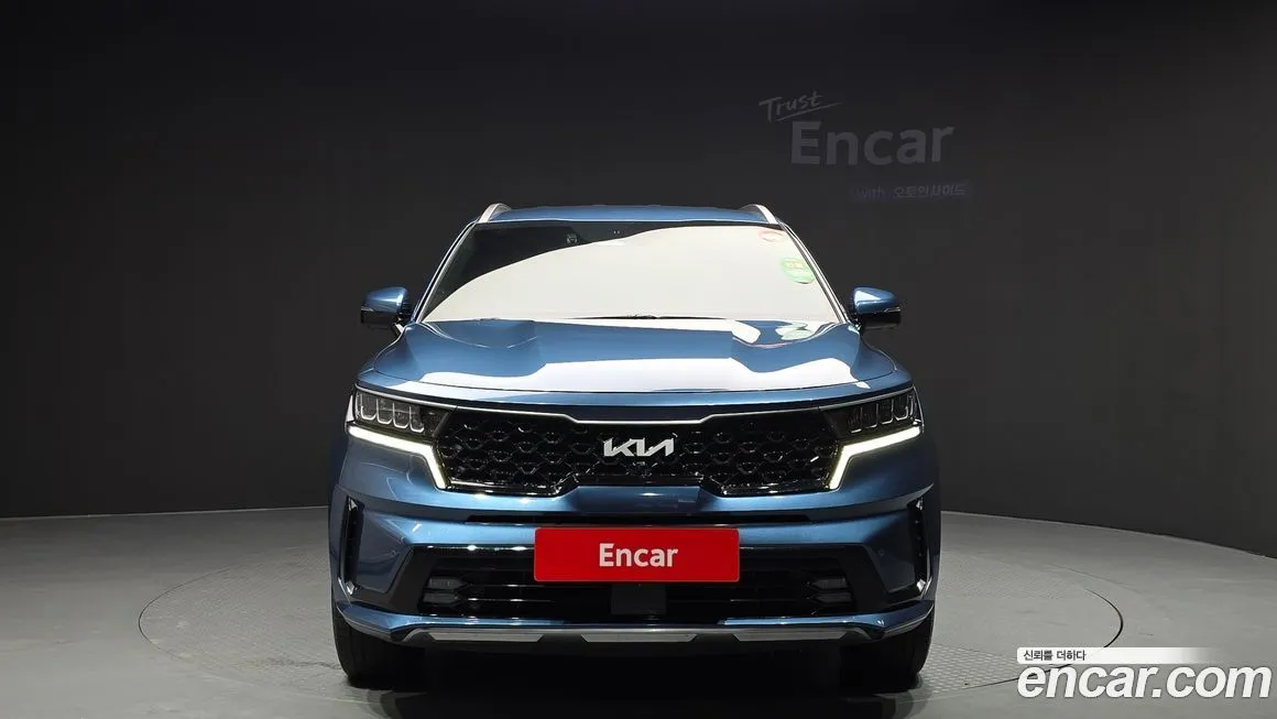 Kia Sorento — фото 8