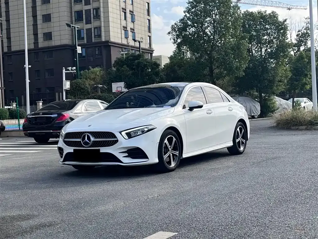 Mercedes-Benz A-Class 2023 из CN, фото 1