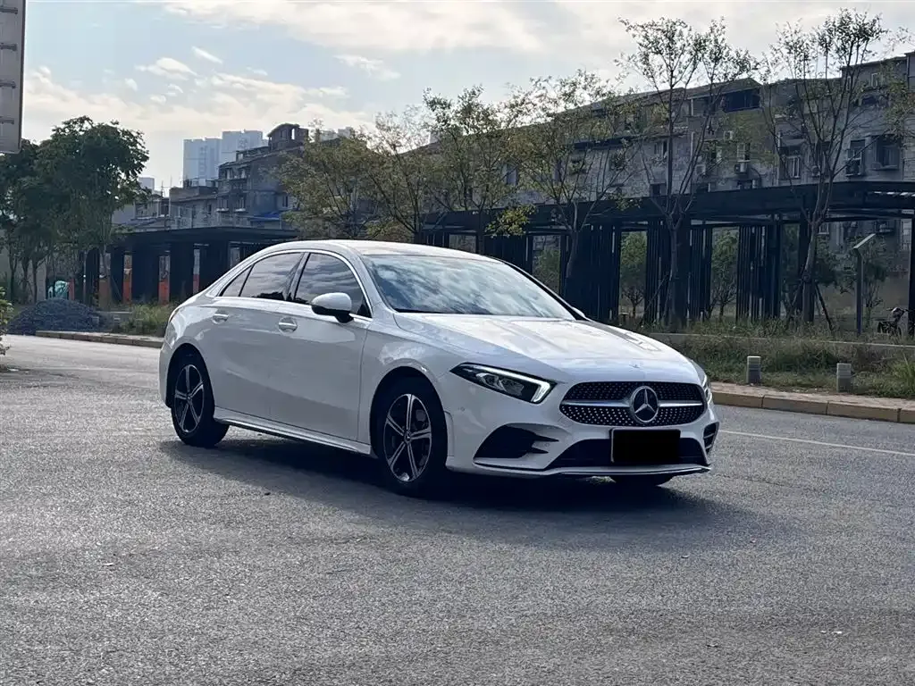 Mercedes-Benz A-Class 2023 из CN, фото 3