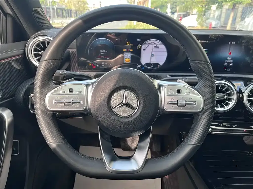 Mercedes-Benz A-Class 2023 из CN, фото 6