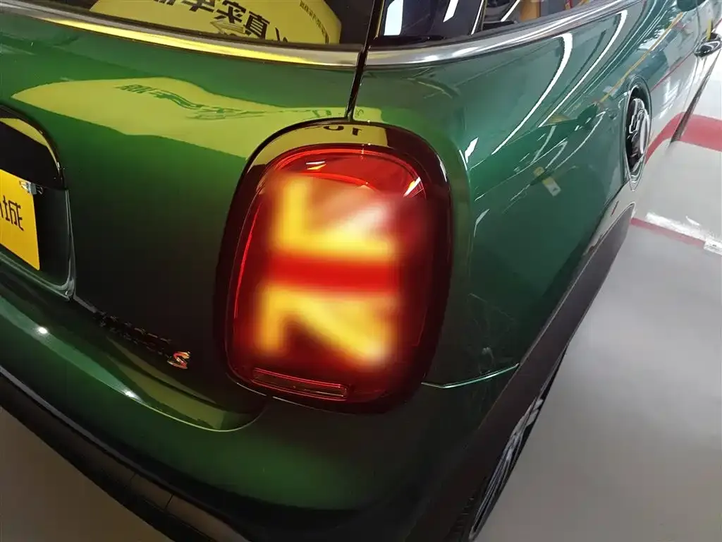 MINI Cooper (3-door) 2023 из CN, фото 9