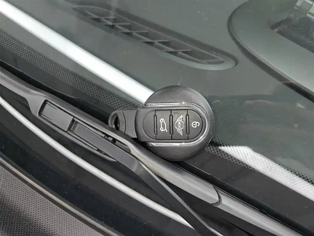 MINI Cooper (3-door) 2023 из CN, фото 8