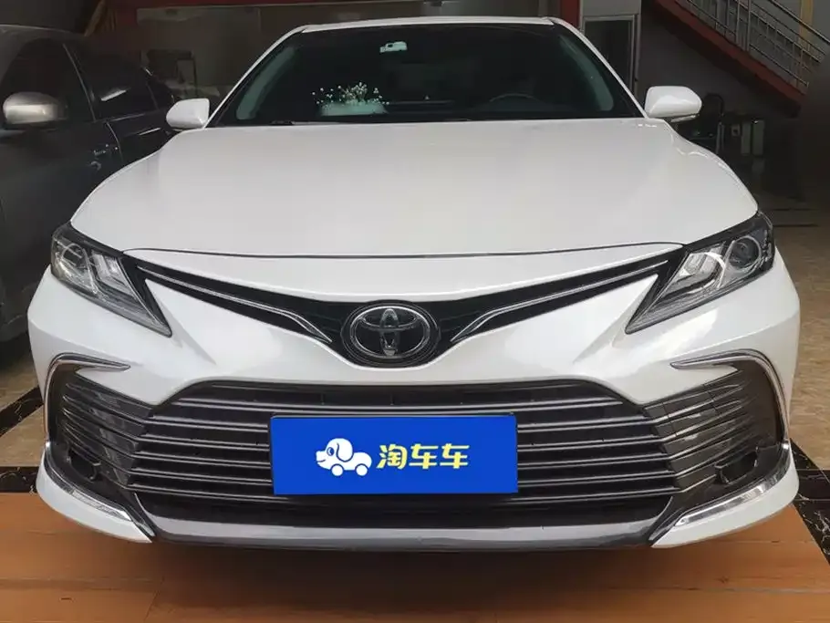 Toyota Camry 2021 из CN, фото 2