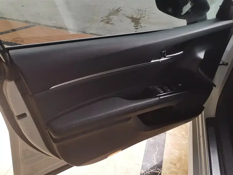 Toyota Camry 2021 из CN, фото 7