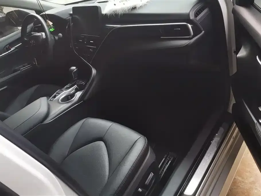 Toyota Camry 2021 из CN, фото 8