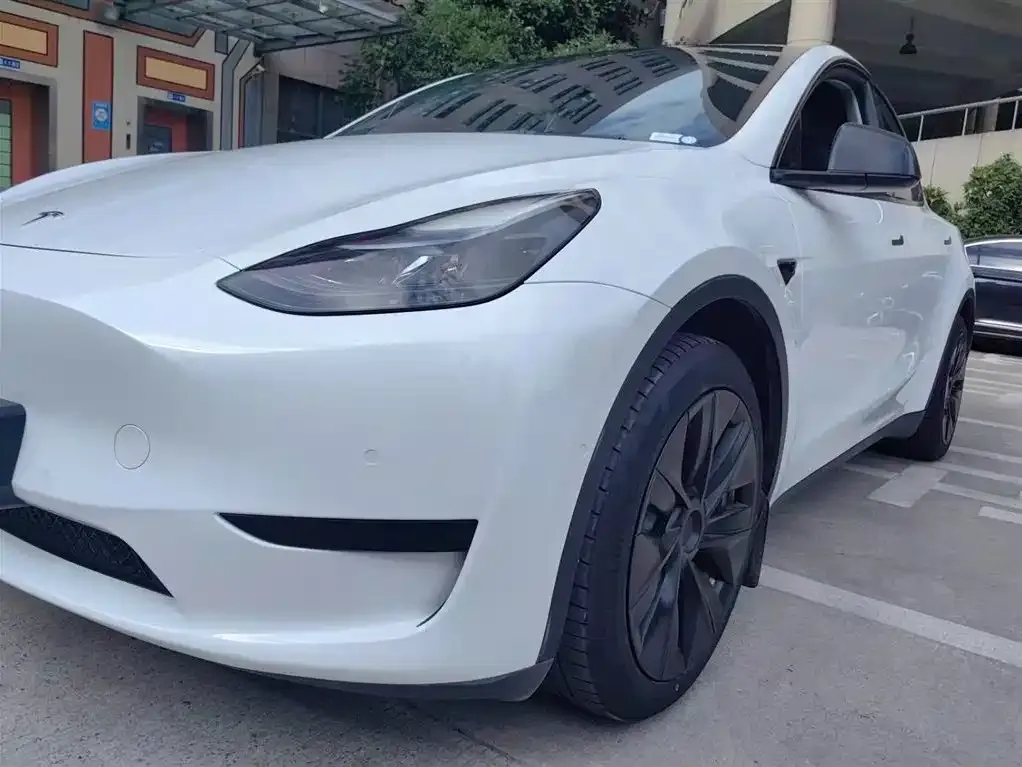 Tesla Model Y 2022 из CN, фото 9