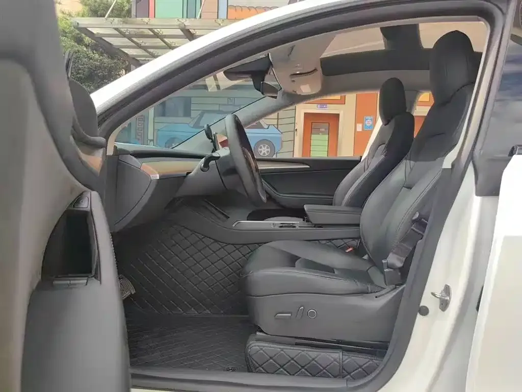 Tesla Model Y 2022 из CN, фото 10
