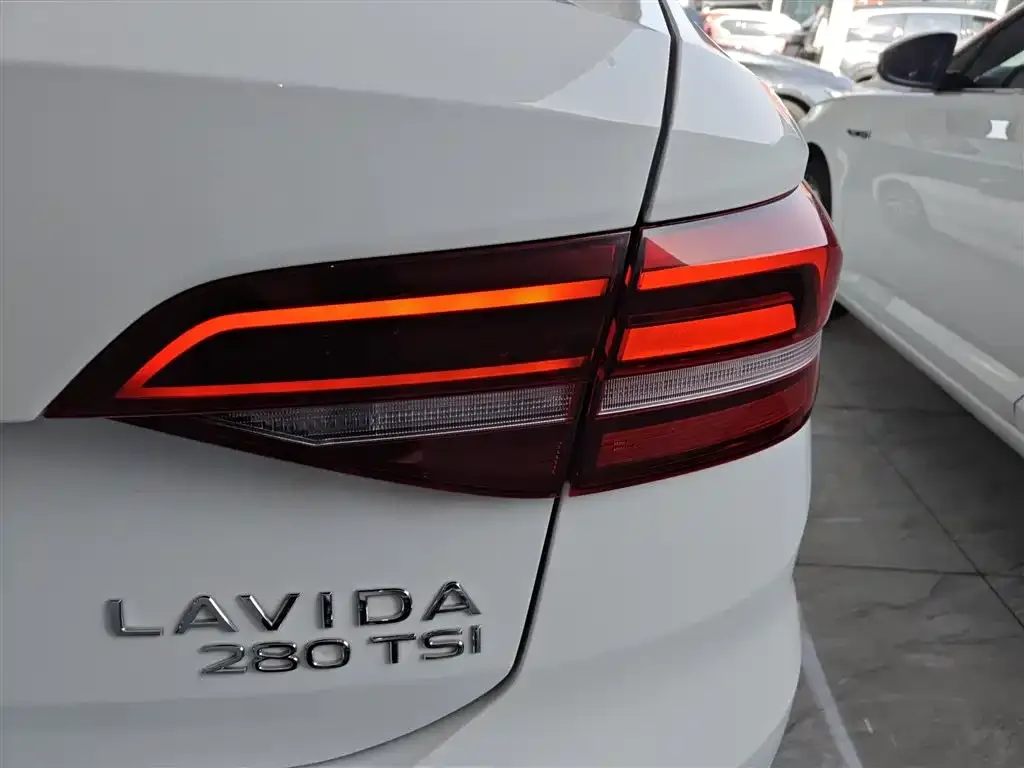 Volkswagen Lavida 2022 из CN, фото 4