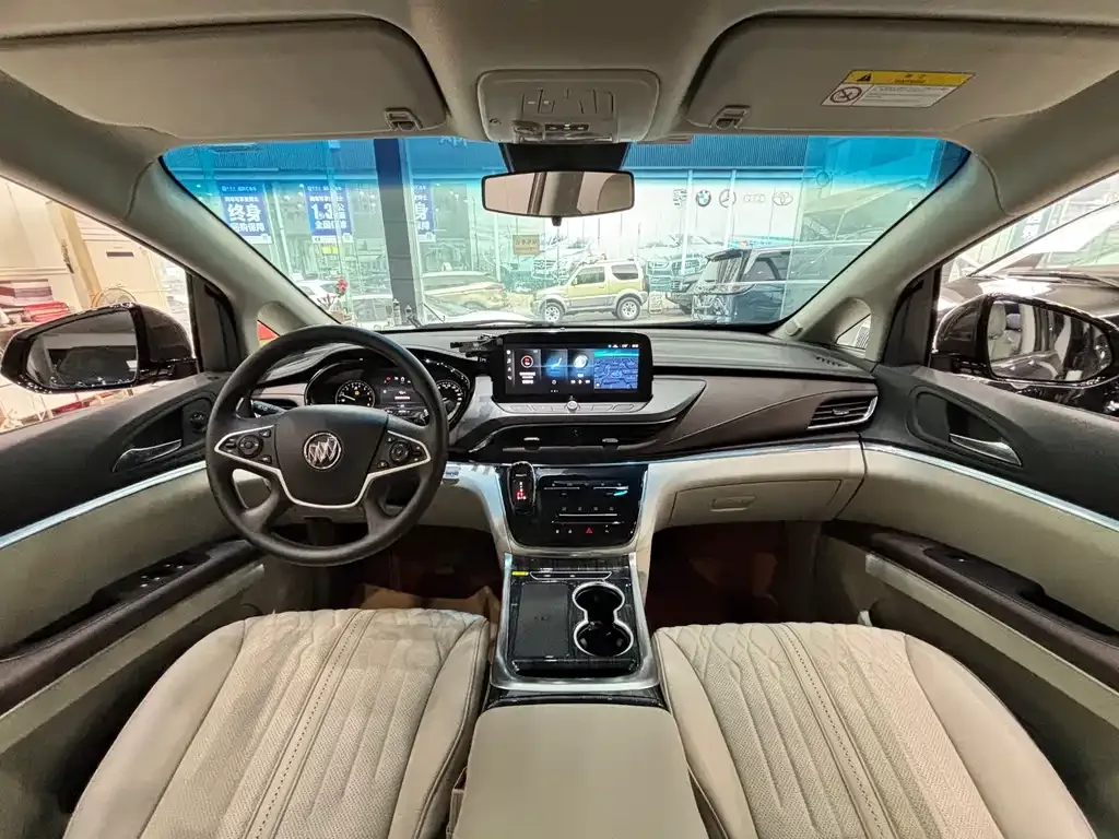 Buick GL8 2024 из CN, фото 9