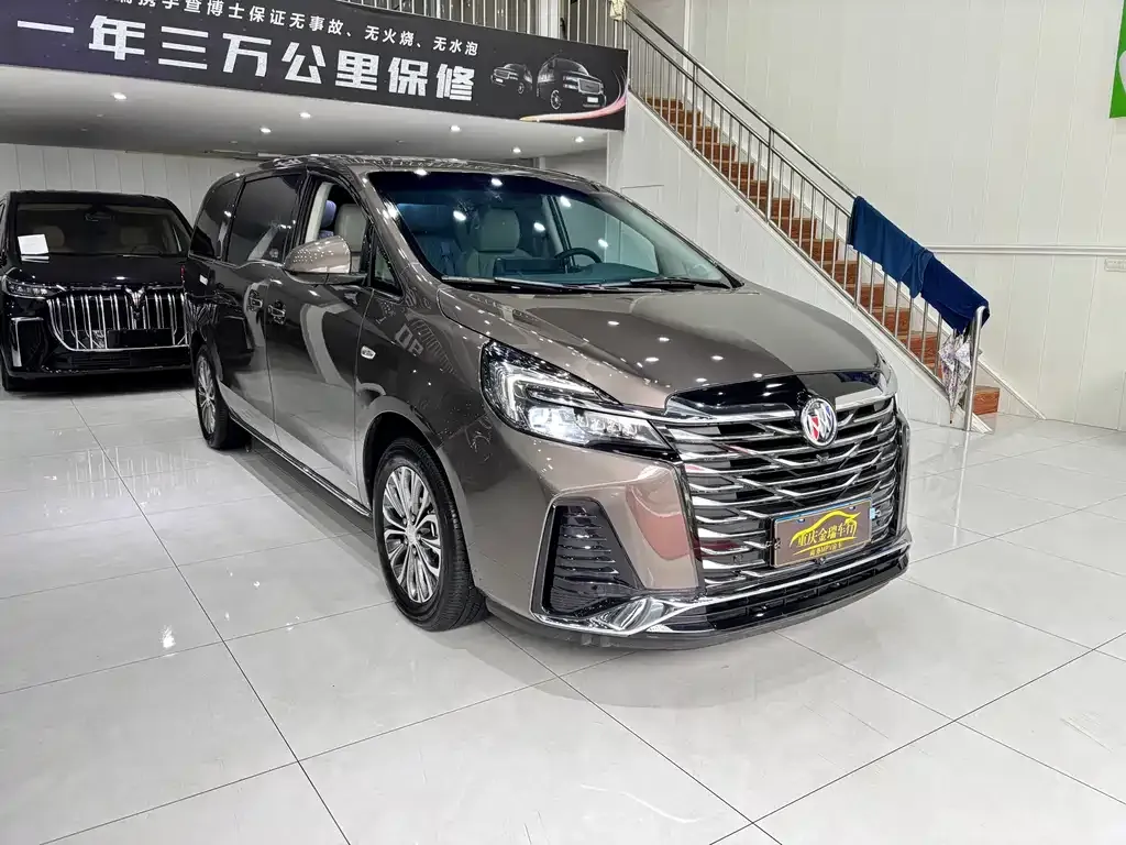 Buick GL8 2024 из CN, фото 2
