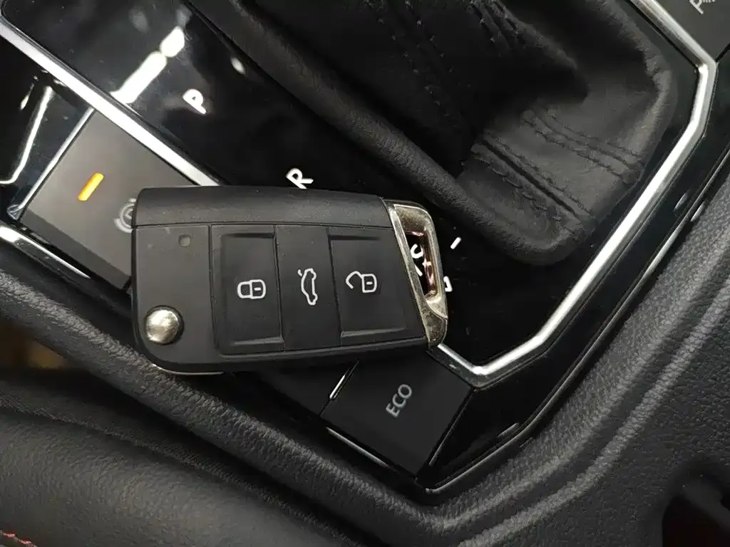Volkswagen Lavida 2023 из CN, фото 10