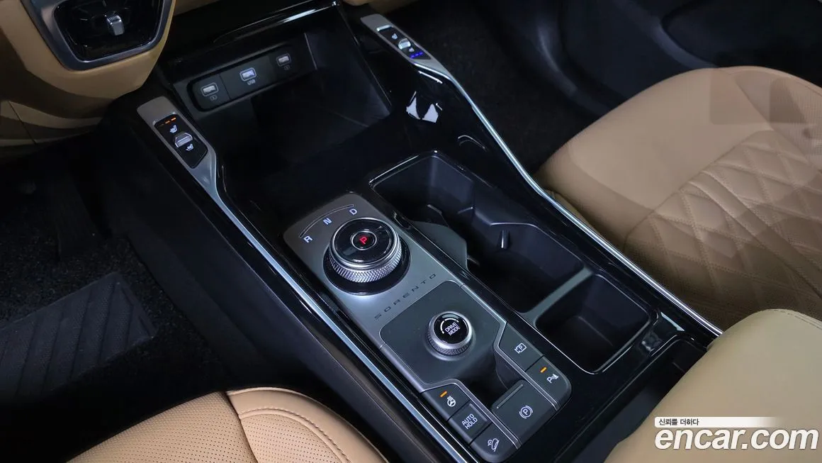 Kia Sorento — фото 9