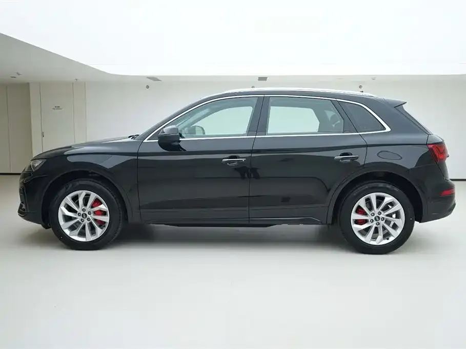 Audi Q5L 2022 из CN, фото 4