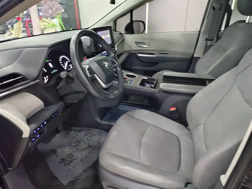 Toyota Sienna 2022 из CN, фото 9