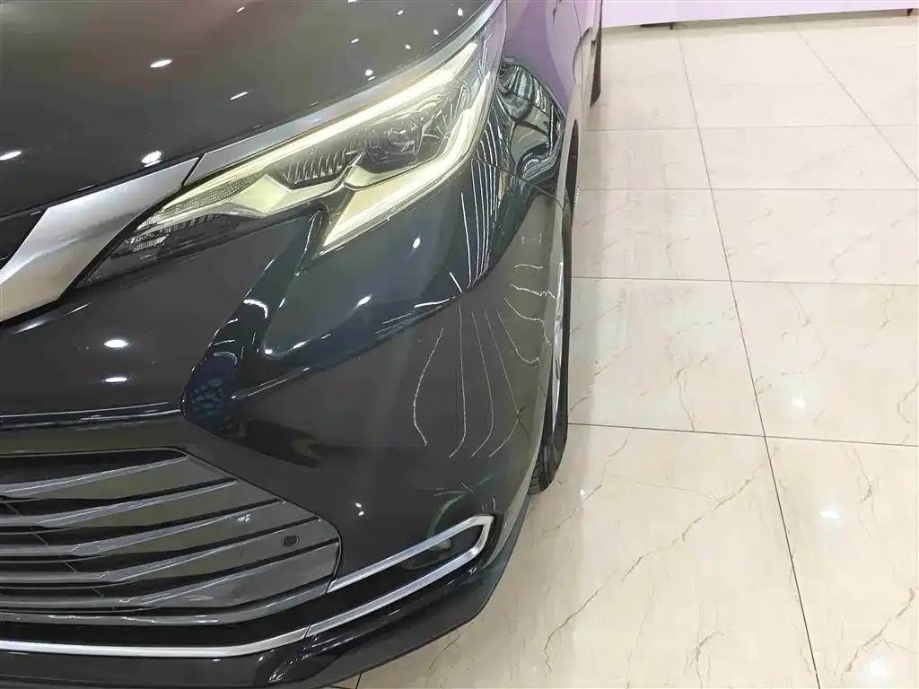Toyota Sienna 2022 из CN, фото 3