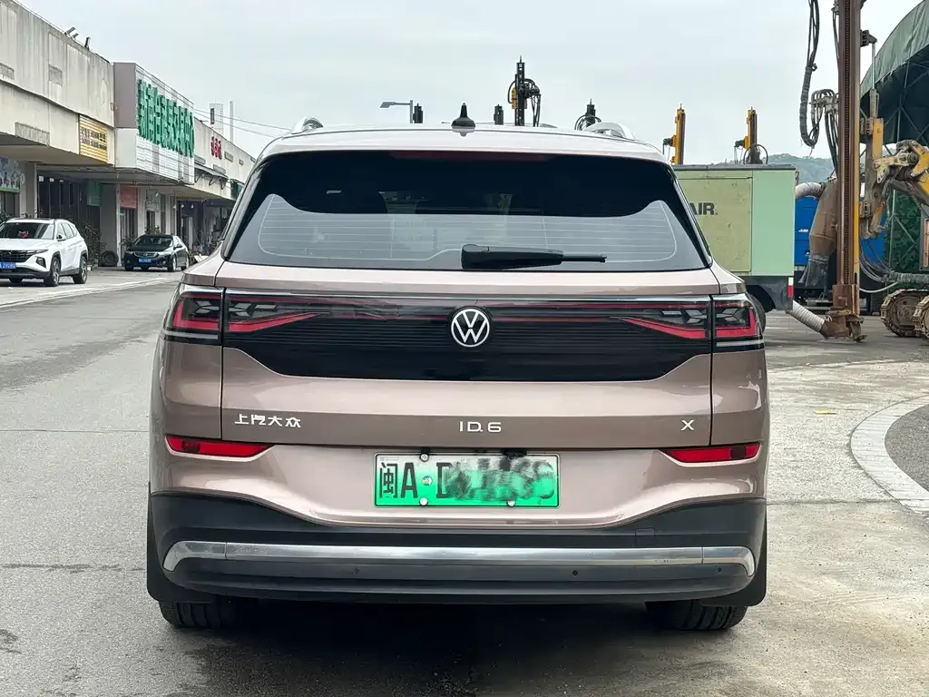 Volkswagen ID.6 X 2022 из CN, фото 9