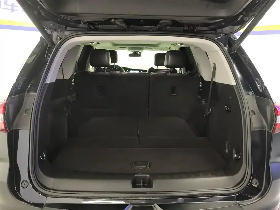 Buick Enclave 2021 из CN, фото 9