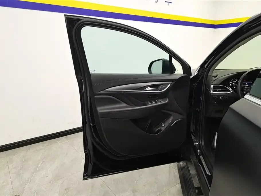 Buick Enclave 2021 из CN, фото 3