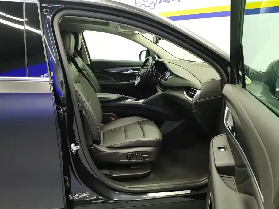 Buick Enclave 2021 из CN, фото 7