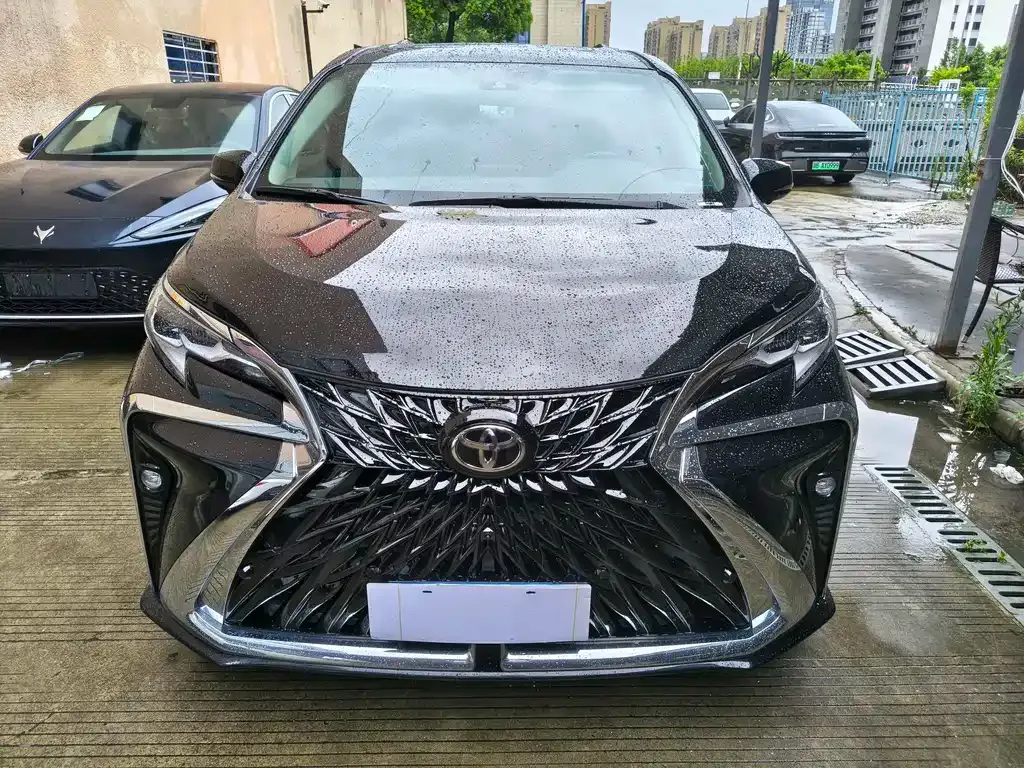 Toyota Sienna 2024 из CN, фото 9
