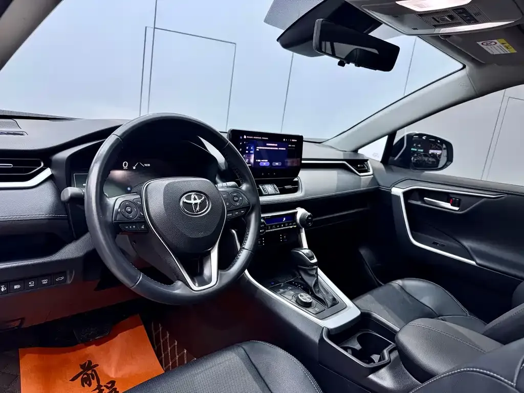 Toyota Wildlander — фото 10