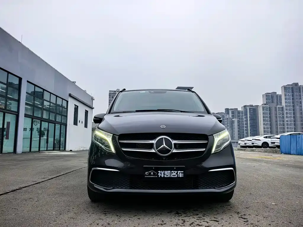 Mercedes-Benz V-Class — фото 3