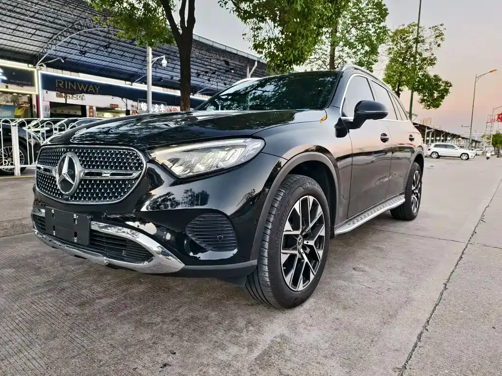 Mercedes-Benz GLC 2024 из CN, фото 1