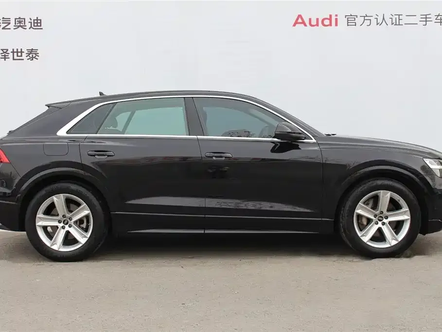 Audi Q8 2021 из CN, фото 3